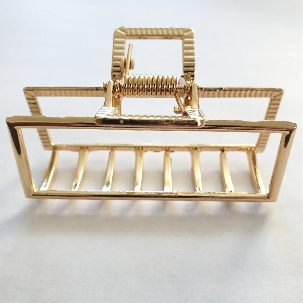 Gold Toned Metal Hair Claw Hair Clip